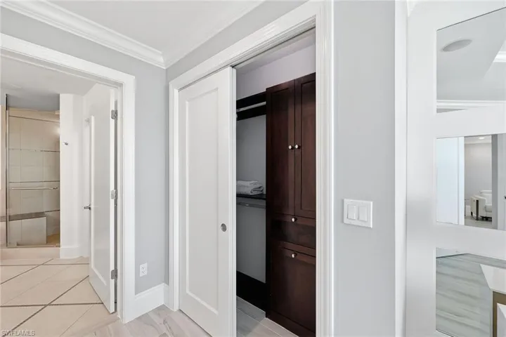 9115 Strada Pl 5511, Naples, Florida 34108