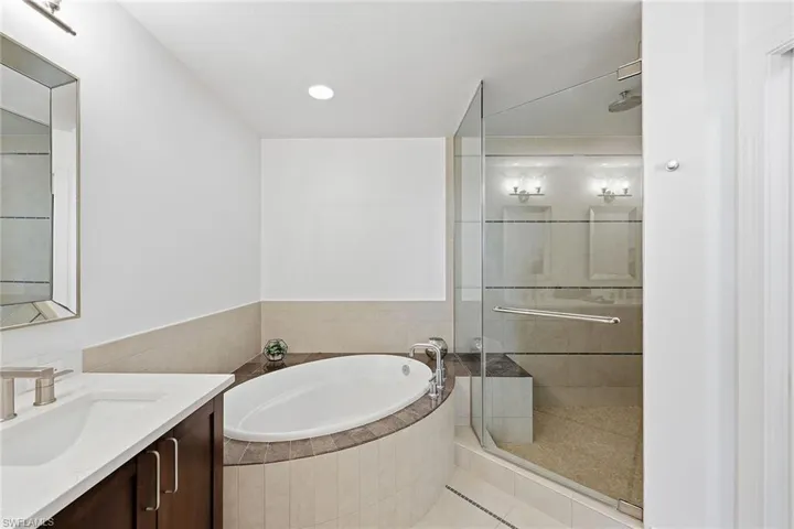 9115 Strada Pl 5511, Naples, Florida 34108