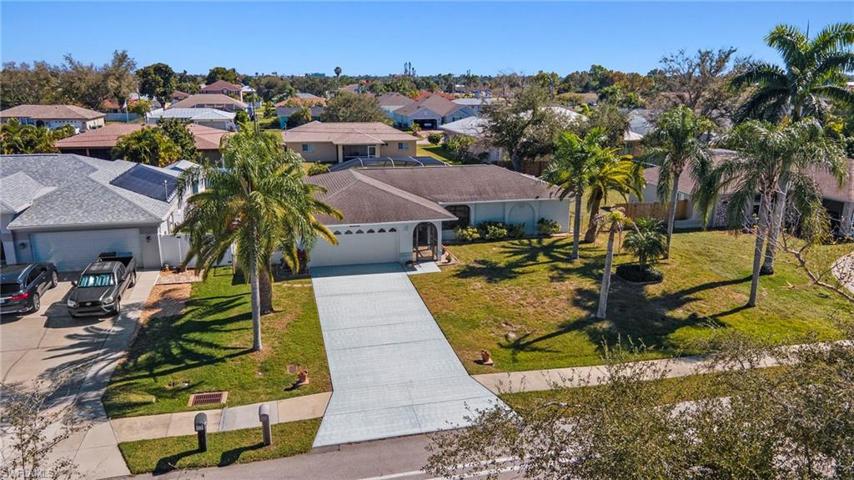 2411 Academy BLVD, CAPE CORAL FL 33990