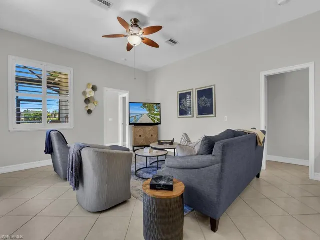 Split Bedroom Floor Plan