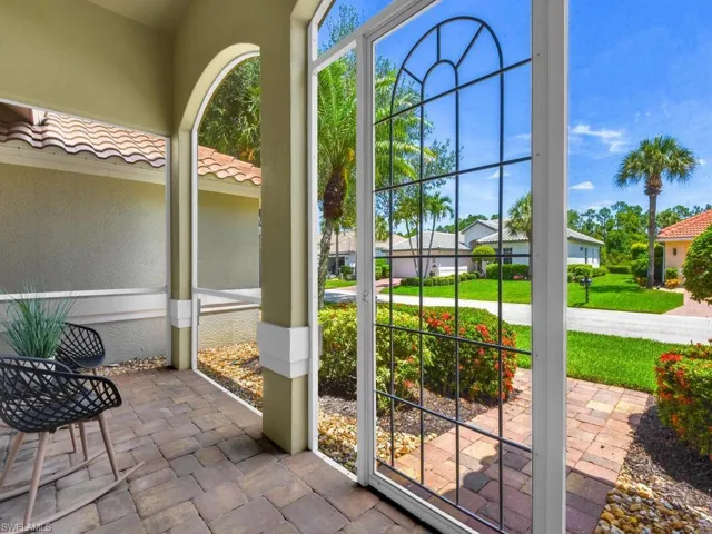 Screened Front Entry