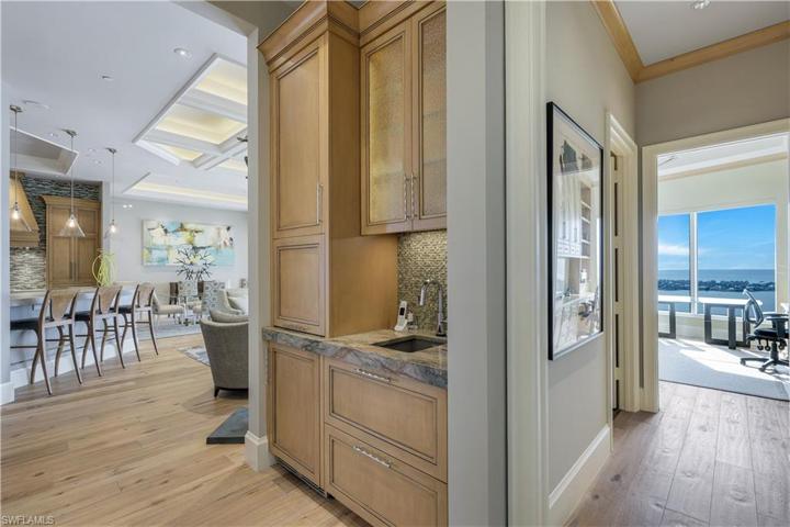 Wet bar as you enter the kitchen/living area.
