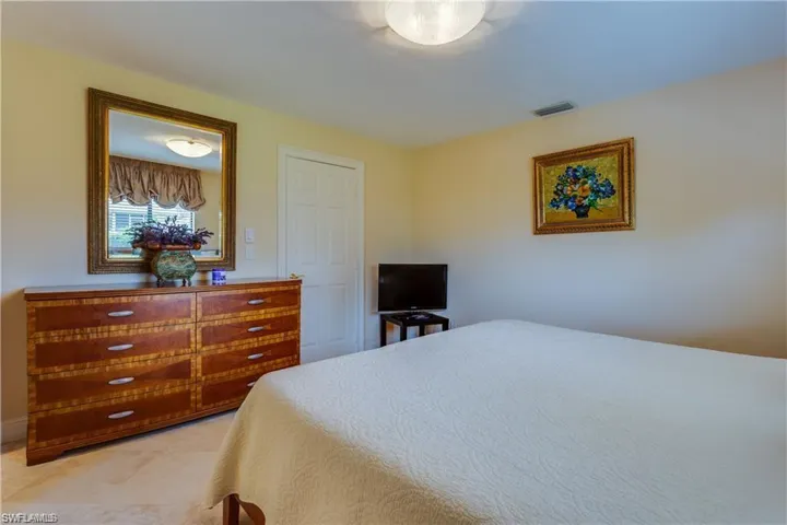 630  95th N AVE, Naples, FL 34108