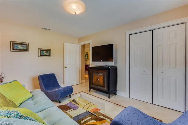 630  95th N AVE, Naples, FL 34108