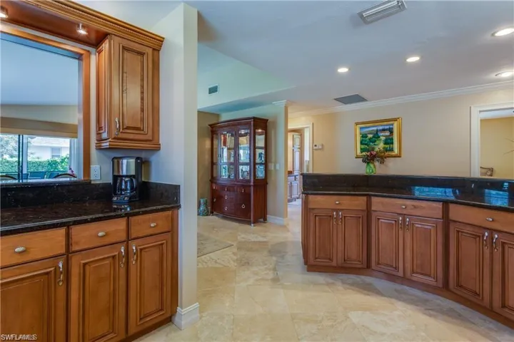 630  95th N AVE, Naples, FL 34108