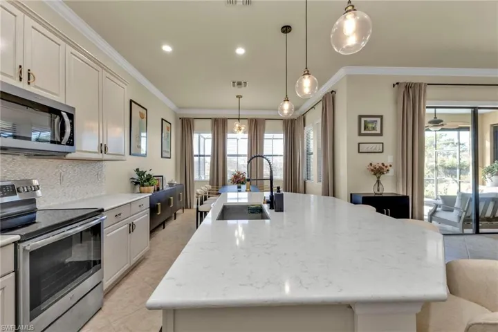 10485  Crooked Creek  DR, Venice, FL 34293