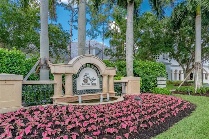 3955  Deer Crossing  CT, Naples, FL 34114