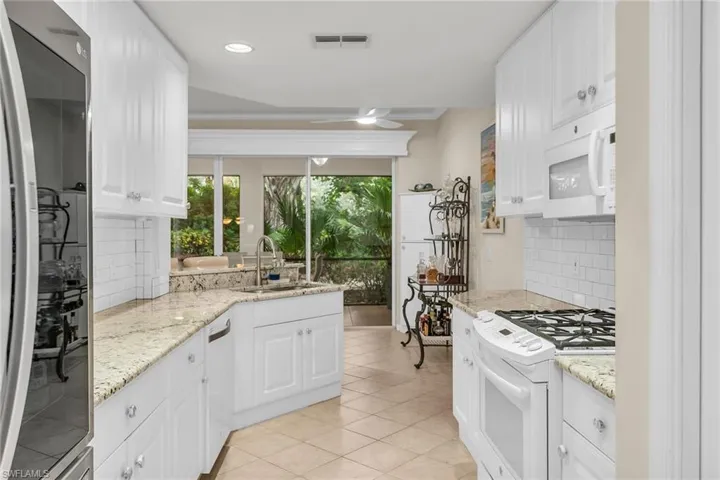3955  Deer Crossing  CT, Naples, FL 34114