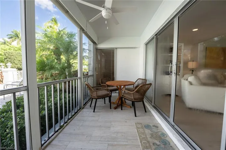 360 10th Ave S B100, Naples, Florida 34102