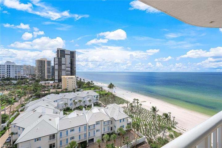 Penthouse 2 Lanai Views Facing South