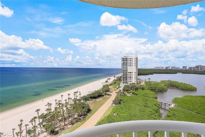 Penthouse 2 Lanai Views Facing North.  Clam Bay to the Right.