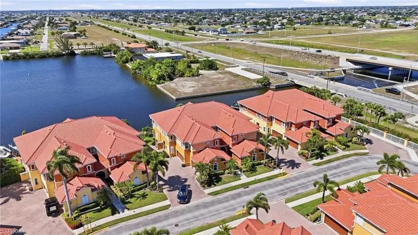 178 Shadroe Cove Cir 903, Cape Coral, Florida 33991