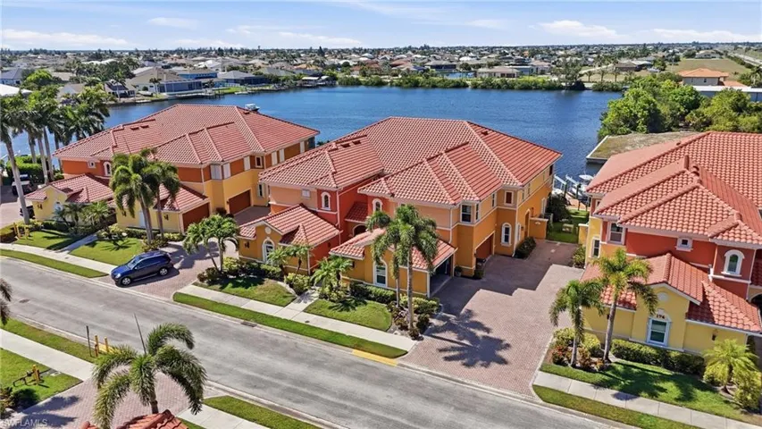 178 Shadroe Cove Cir 903, Cape Coral, Florida 33991