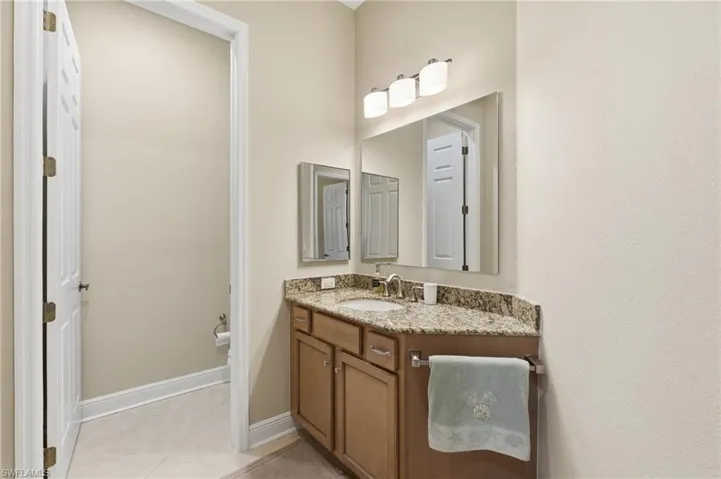 178 Shadroe Cove Cir 903, Cape Coral, Florida 33991