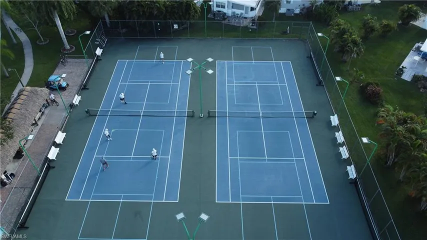 View of bird's eye view of tennis/ pickleball courts