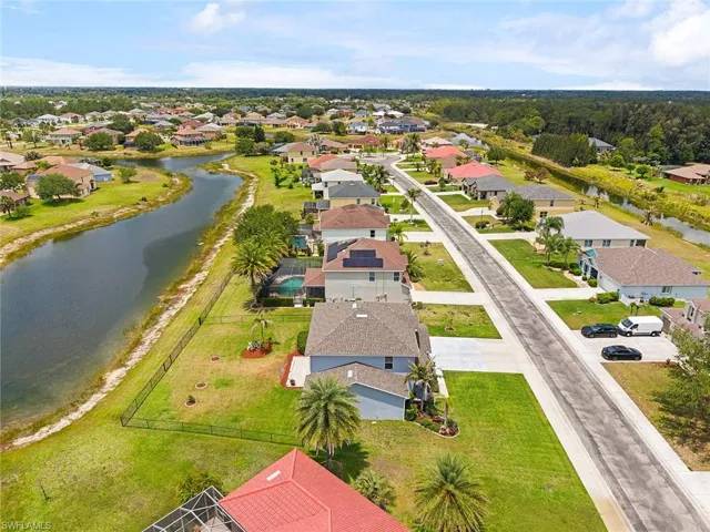 18290  Pine Nut  CT, Lehigh Acres, FL 33972