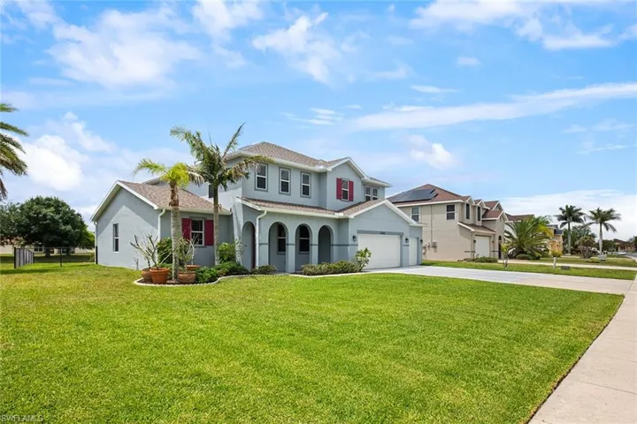 18290  Pine Nut  CT, Lehigh Acres, FL 33972
