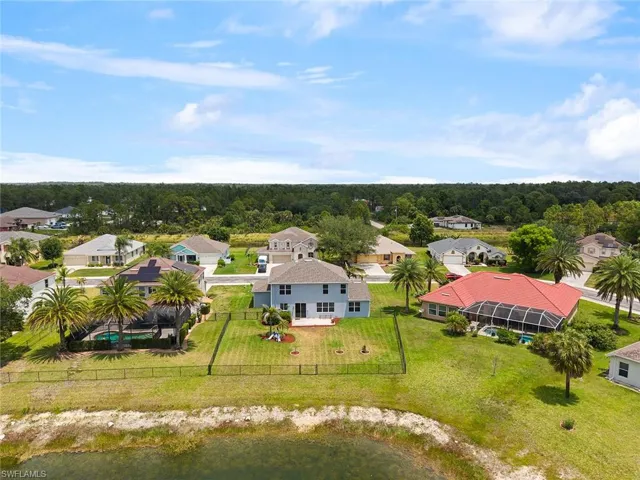 18290  Pine Nut  CT, Lehigh Acres, FL 33972
