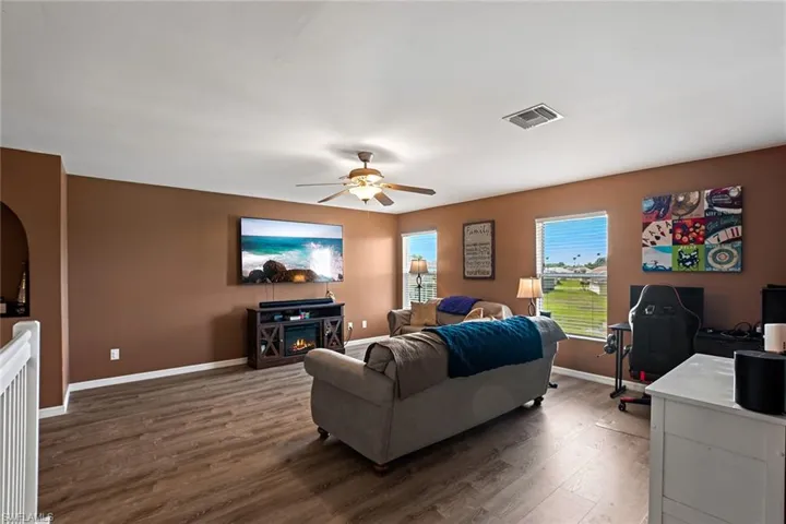 18290  Pine Nut  CT, Lehigh Acres, FL 33972