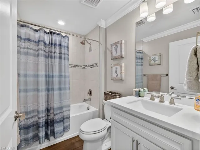 Upstairs bathroom