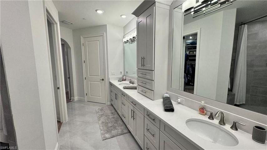 16355 Viansa WAY # 302, NAPLES FL 34110