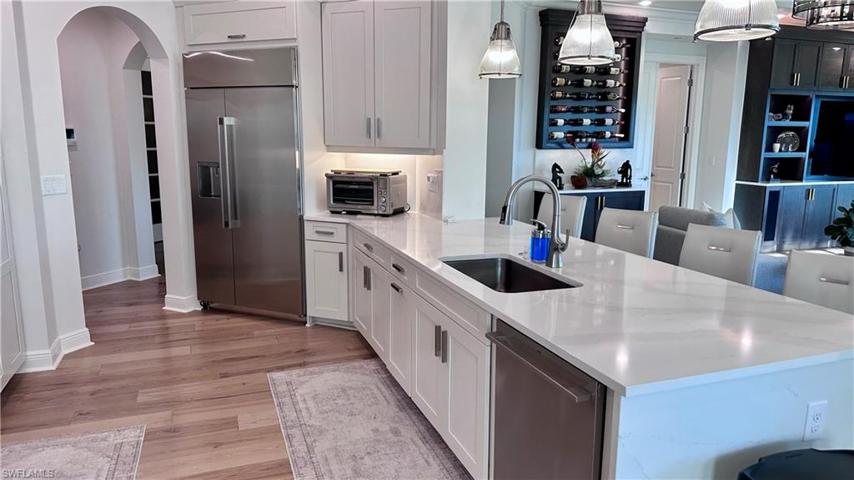 16355 Viansa WAY # 302, NAPLES FL 34110