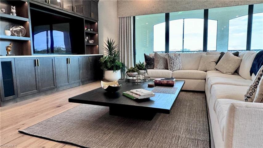 16355 Viansa WAY # 302, NAPLES FL 34110