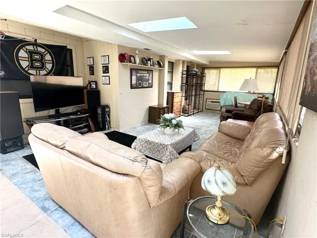 10090 Sunshine DR, BONITA SPRINGS FL 34135