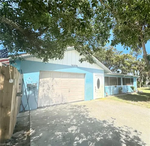 10090 Sunshine DR, BONITA SPRINGS FL 34135