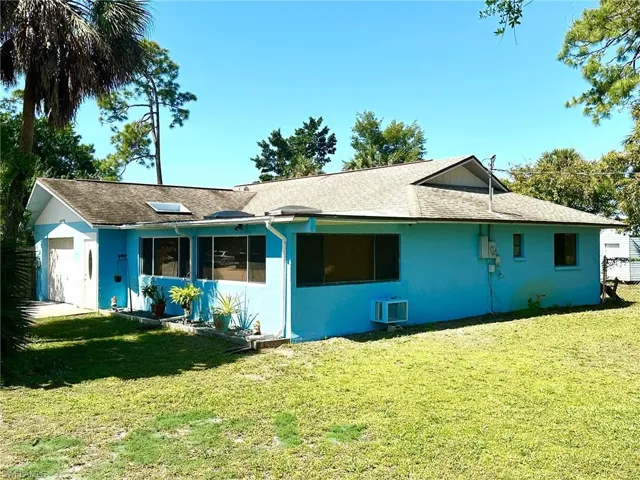 10090 Sunshine DR, BONITA SPRINGS FL 34135