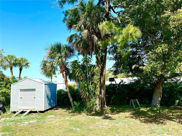 10090 Sunshine DR, BONITA SPRINGS FL 34135