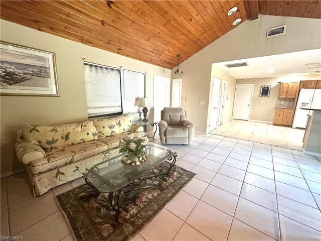 10090 Sunshine DR, BONITA SPRINGS FL 34135