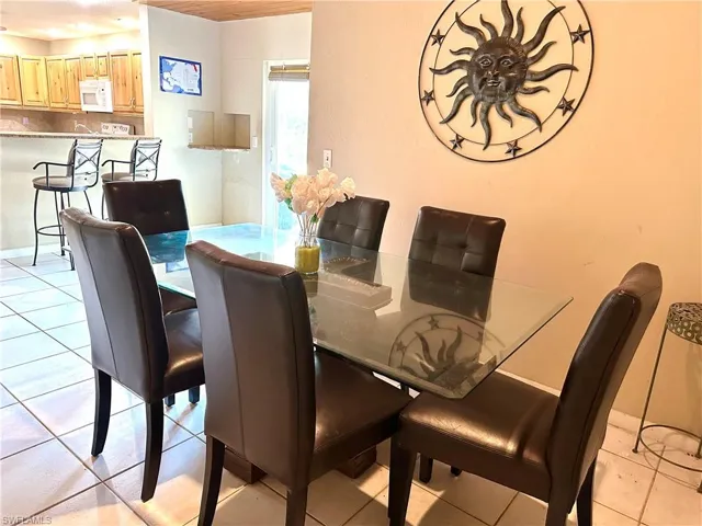 10090 Sunshine DR, BONITA SPRINGS FL 34135