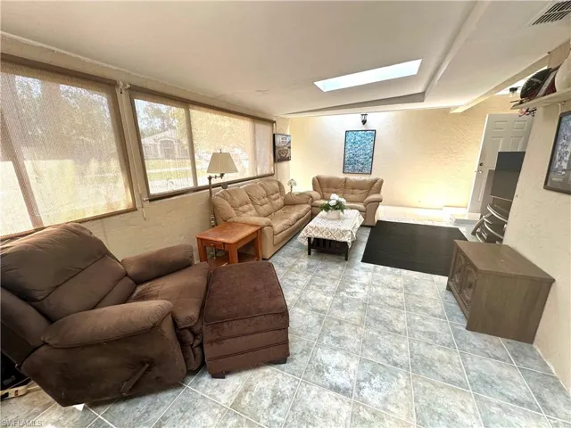 10090 Sunshine DR, BONITA SPRINGS FL 34135