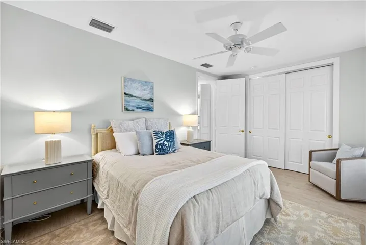 2850  TIBURON E BLVD, Naples, FL 34109