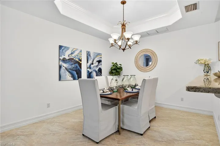 2850  TIBURON E BLVD, Naples, FL 34109