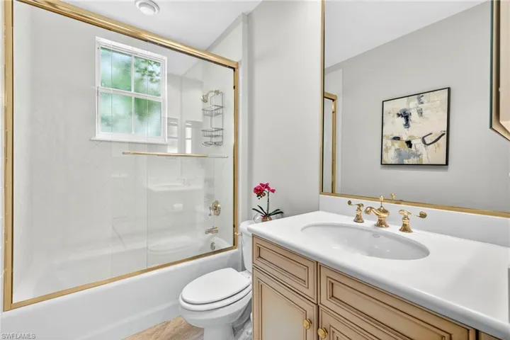 2850  TIBURON E BLVD, Naples, FL 34109
