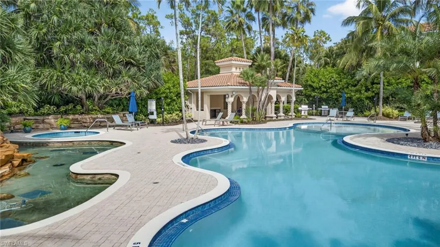 2850  TIBURON E BLVD, Naples, FL 34109