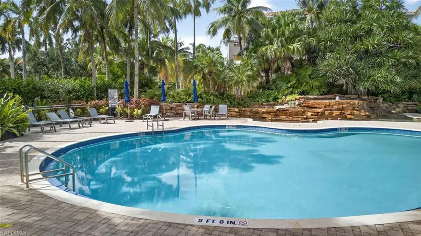 2850  TIBURON E BLVD, Naples, FL 34109