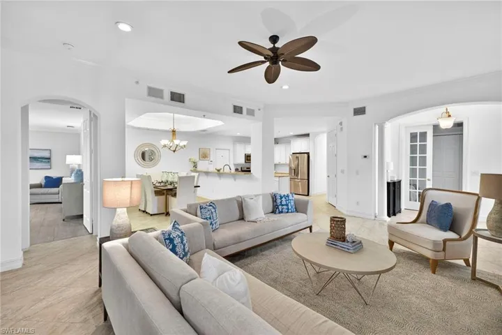 2850  TIBURON E BLVD, Naples, FL 34109