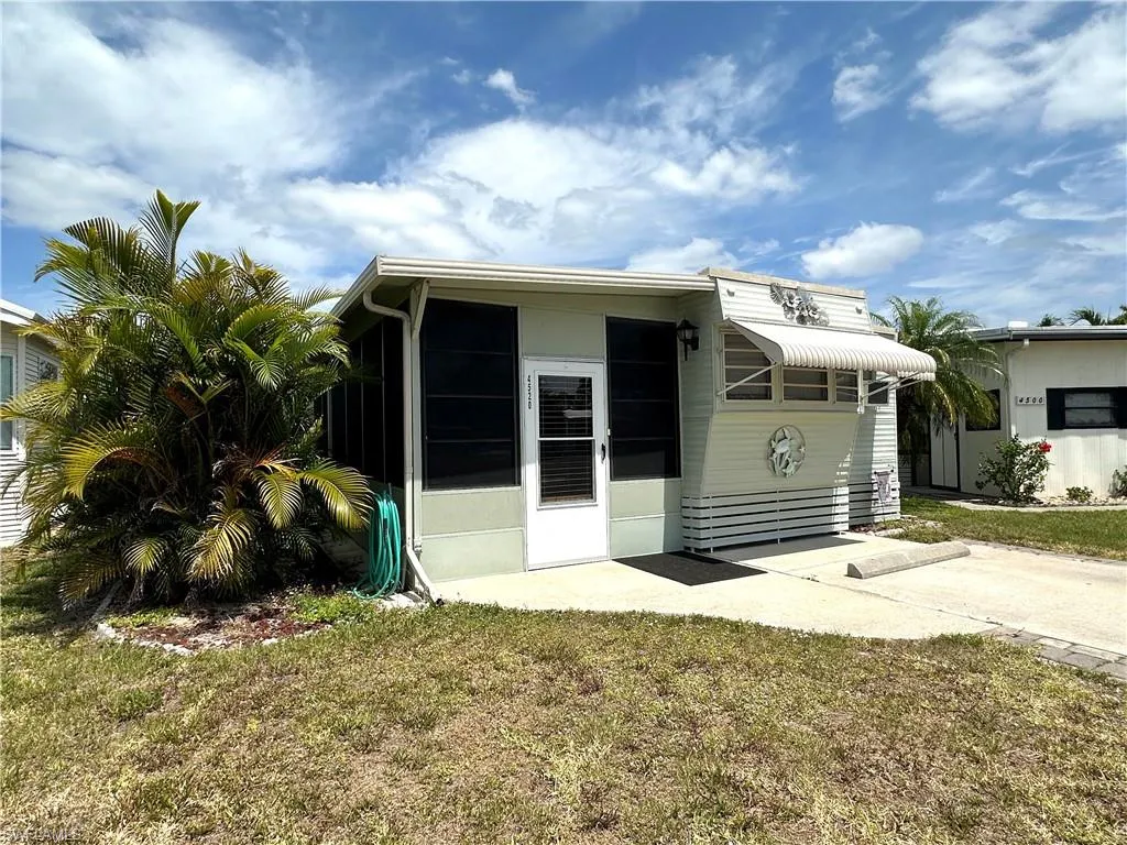 4520 Lafayette LN, Estero, FL 33928,225041091