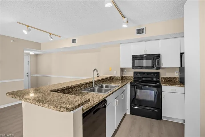 1590 S 42nd Cir 209, Vero Beach, Florida 32967