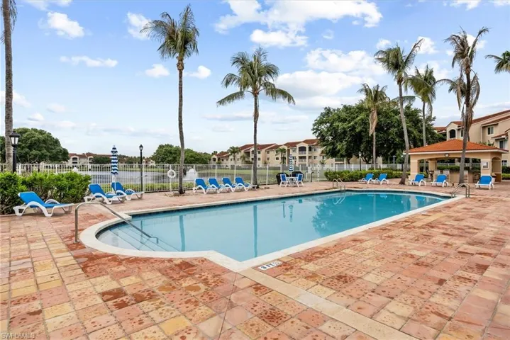 1590 S 42nd Cir 209, Vero Beach, Florida 32967