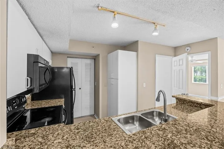 1590 S 42nd Cir 209, Vero Beach, Florida 32967