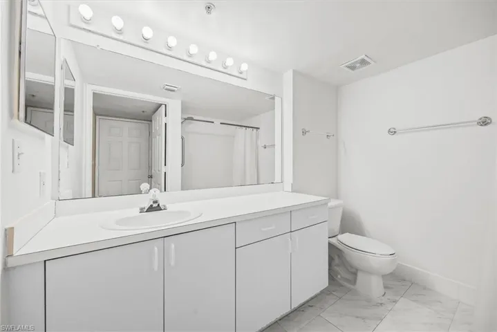 1590 S 42nd Cir 209, Vero Beach, Florida 32967