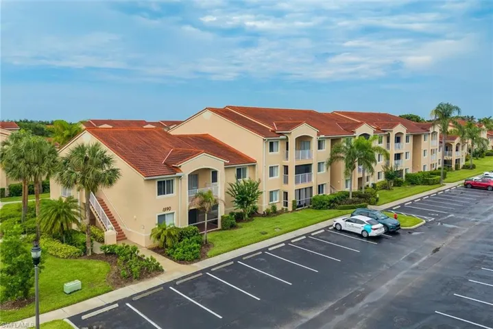 1590 S 42nd Cir 209, Vero Beach, Florida 32967