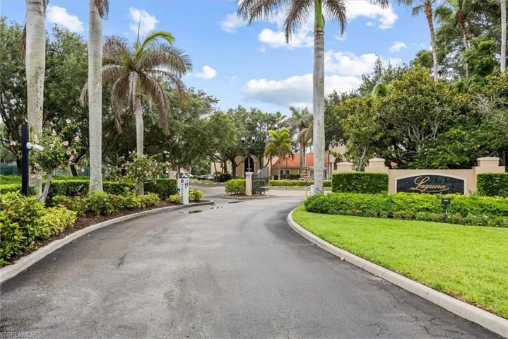1590 S 42nd Cir 209, Vero Beach, Florida 32967