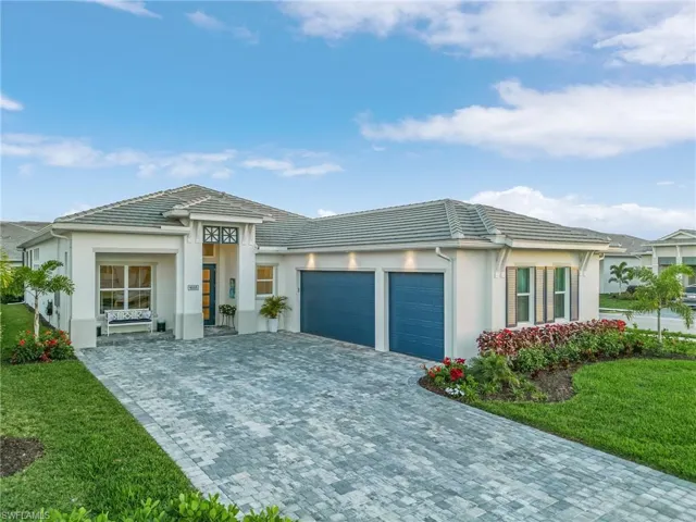 Corner lot/ front of house