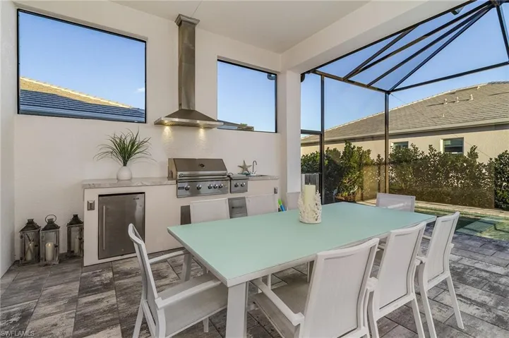Outdoor Chef's kitchen