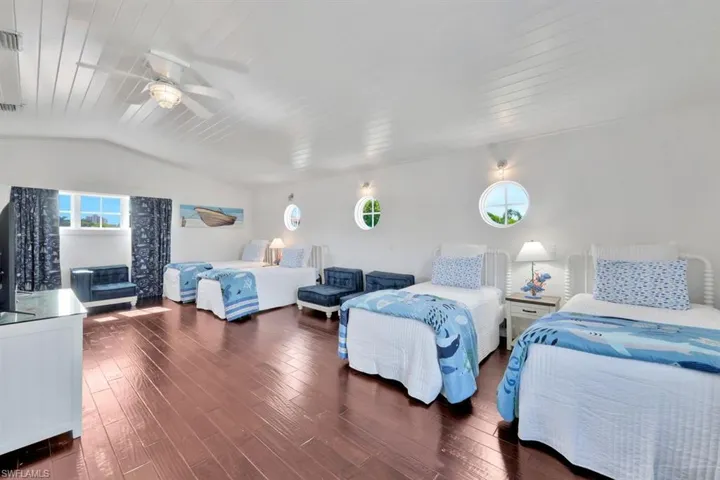Loft Bedroom 3 & 4